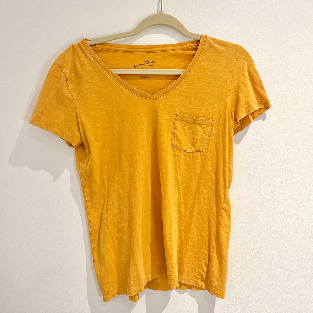 yellow v neck tee
